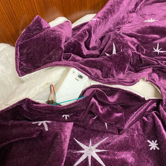 Home Interiors Purple Musical Tree Skirt - Picture 3 of 10